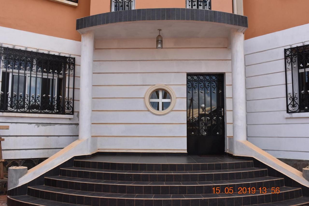 Residence Vicyma 2 P Tout Confort Bafoussam Centre Экстерьер фото